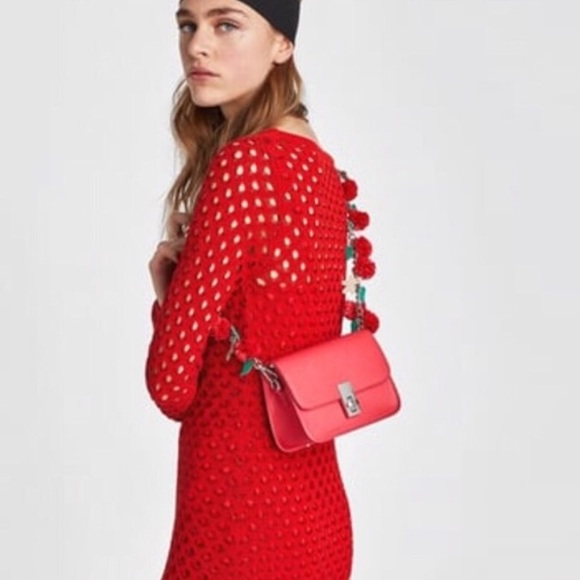 CROSS BODY BAG WITH STRAP DETAIL - Picture 4 of 4